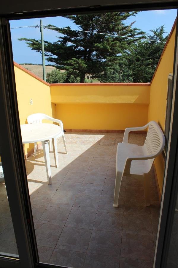 La Mansarda Bed & Breakfast Biancareddu Exterior foto